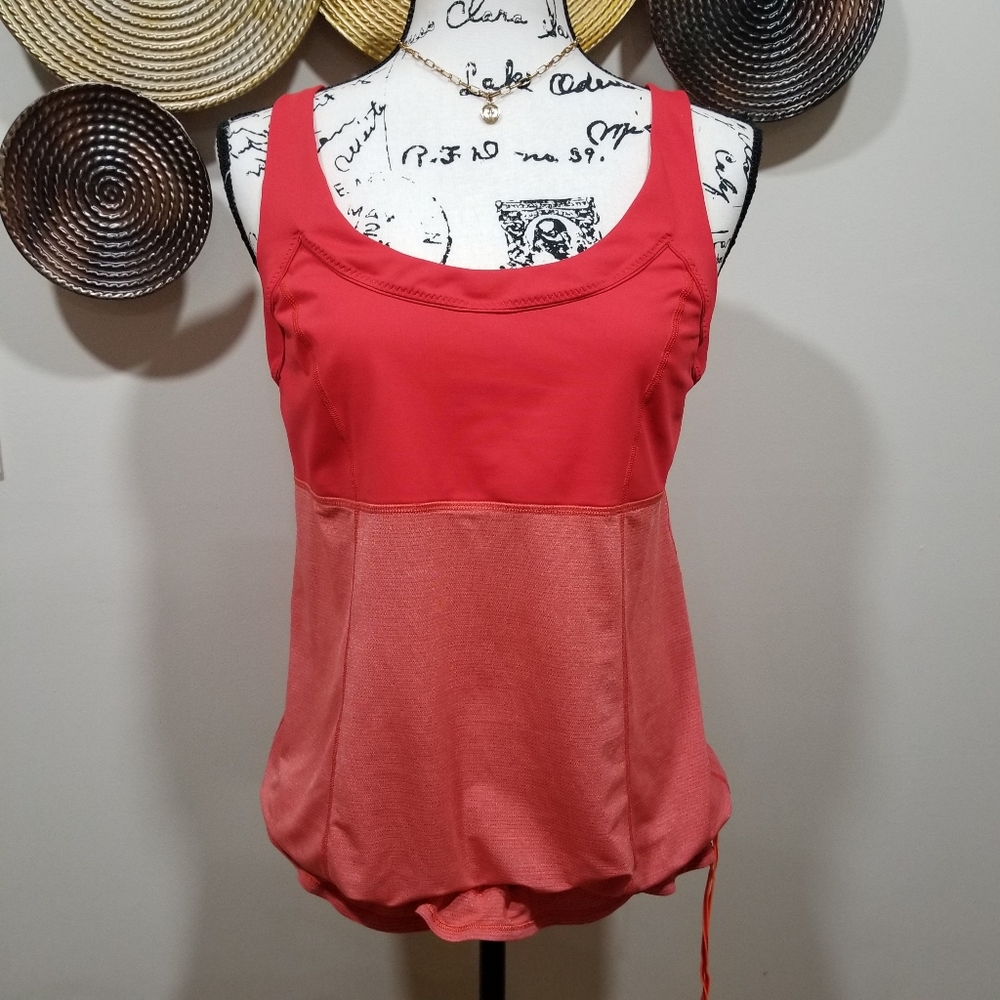 LULULEMON Tank Top Orange Red Color, Adjustable at the bottom SIZE L.